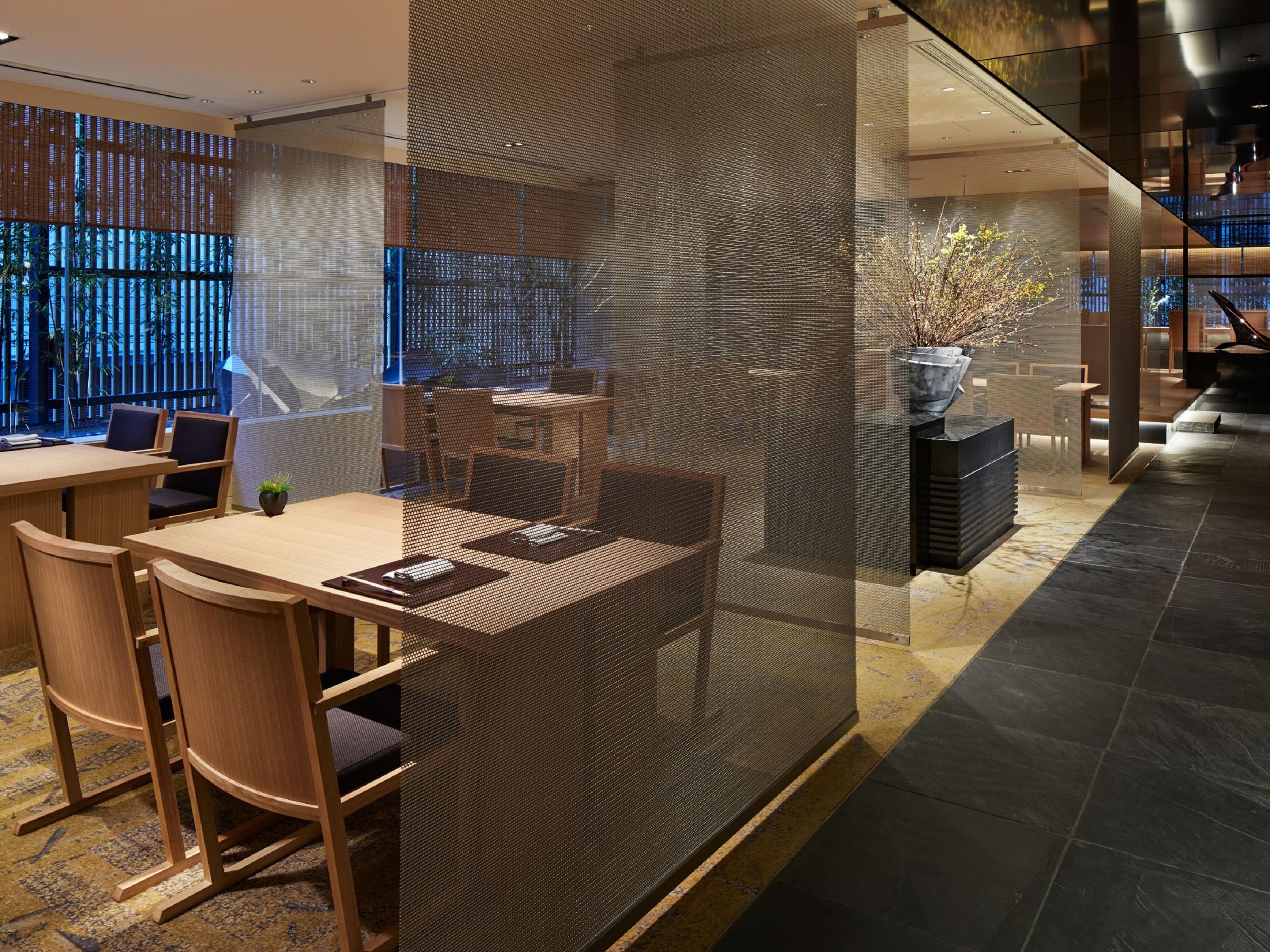 The Thousand Kyōto Esterno foto Interior of the restaurant