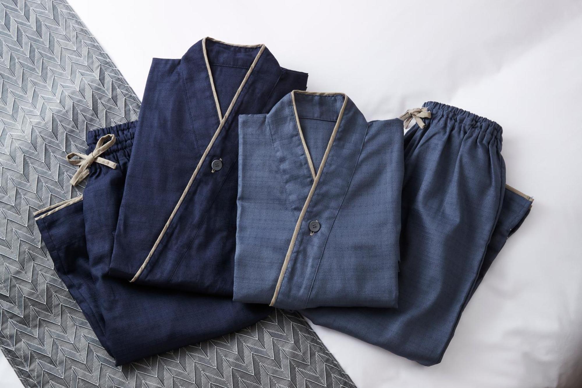 The Thousand Kyōto Esterno foto A blue hakama